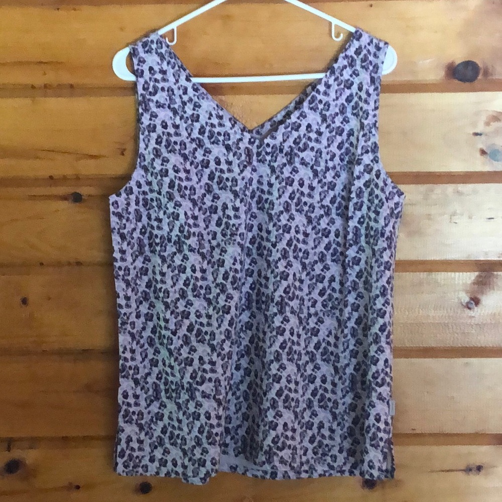 Eddie Bauer Departure V-Neck Tank Top - New